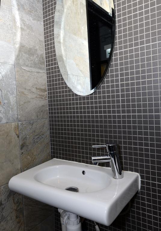Home Plus Inn Hong Kong Bagian luar foto
